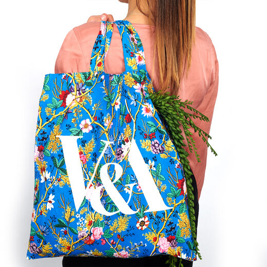V&A Kilburn Blue Chintz tote bag